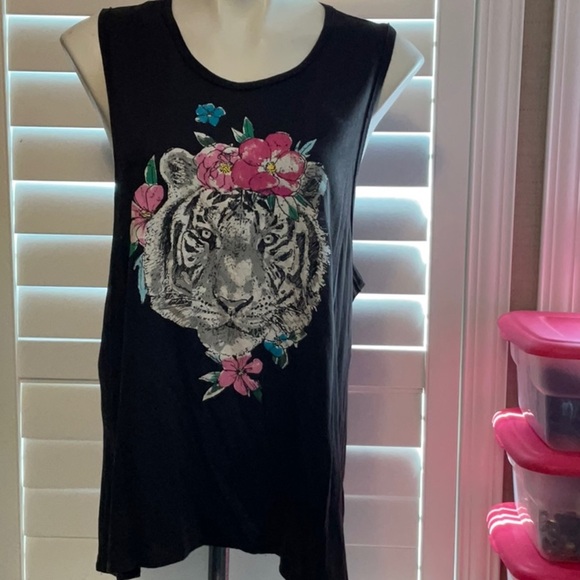Black Floral Tiger Graphic Muscle Tee - Picture 1 of 7